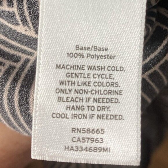 Halogen XL Sleeveless Romper Black White Geometric Print One Piece Chic Pockets - Picture 7 of 7